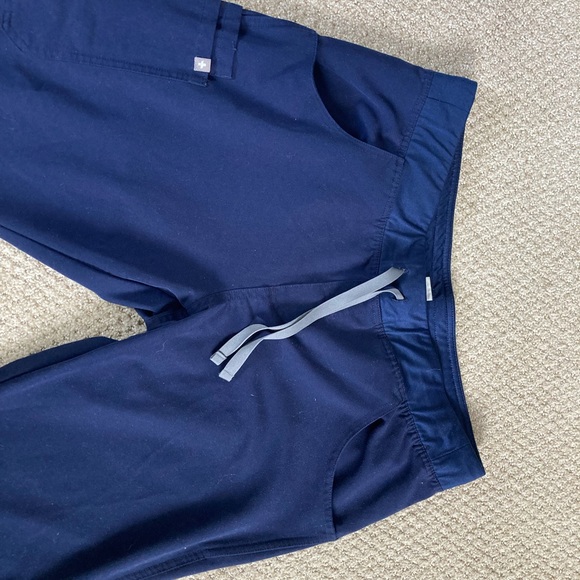 FIGS scrub pants - Picture 4 of 4